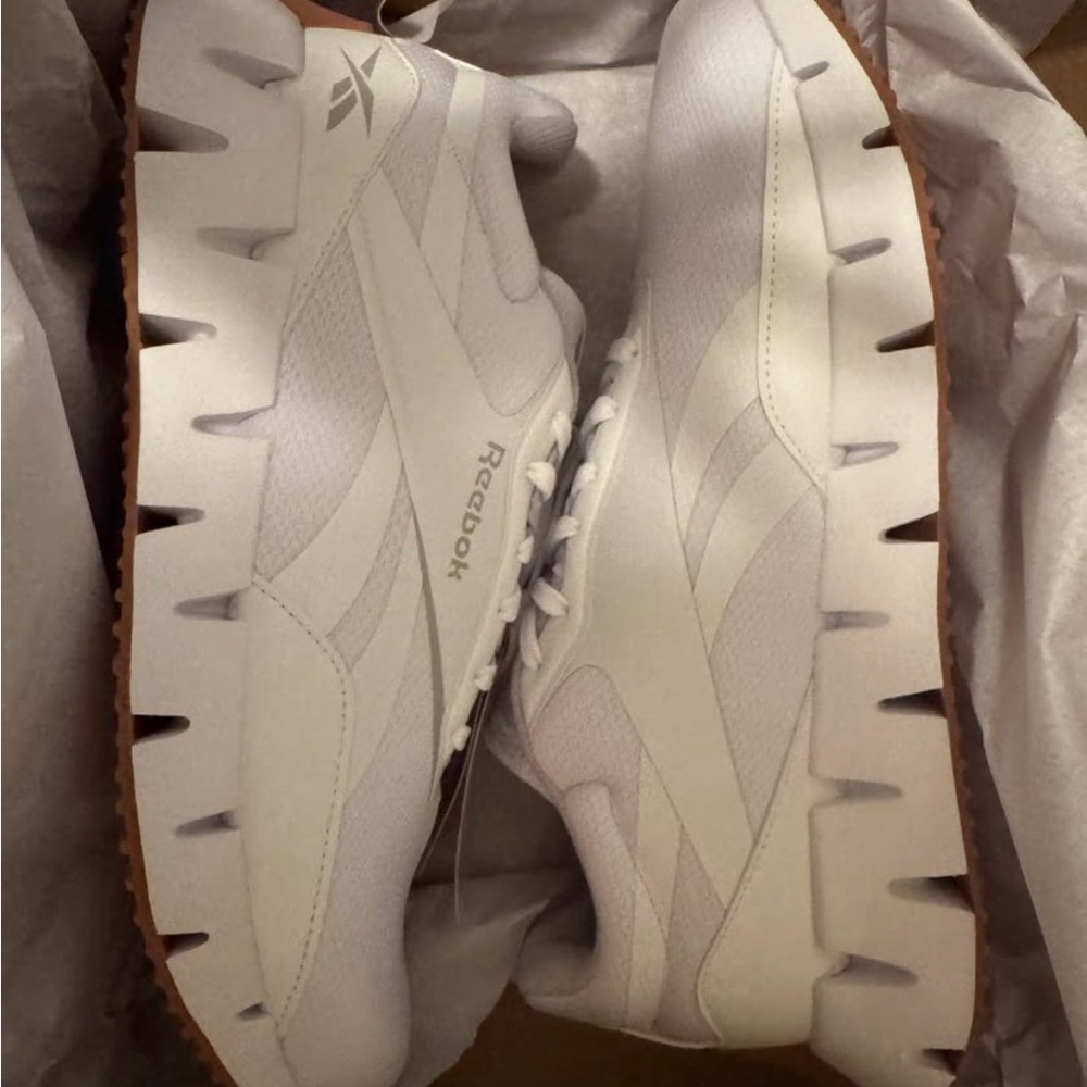 Reebok White Zig Kinetica Sneakers